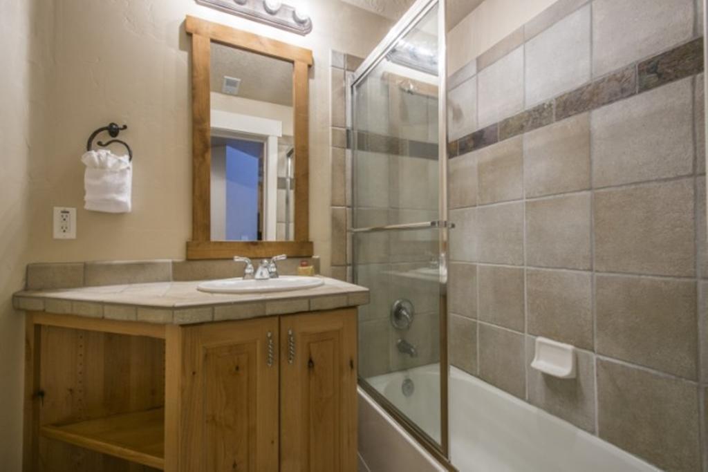 Town Point Condos By Park City Vacations Phòng bức ảnh