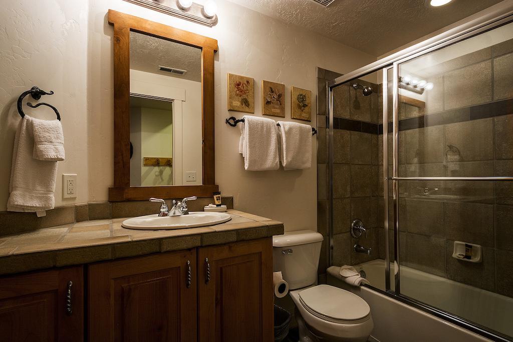 Town Point Condos By Park City Vacations Phòng bức ảnh